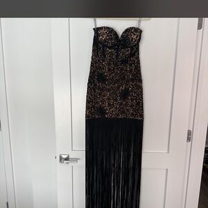 Chic Strapless Black Lace Dress with Fringe